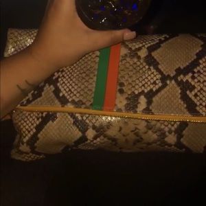 SUPER CUTE FOLD CLUTCH TO DIEE FOR at great price